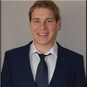 Madrelingua italiana impartisce lezioni di italiano per stranieri